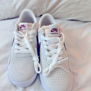 NEVER WORN: Nike SB Heritage Vulc - Size 9